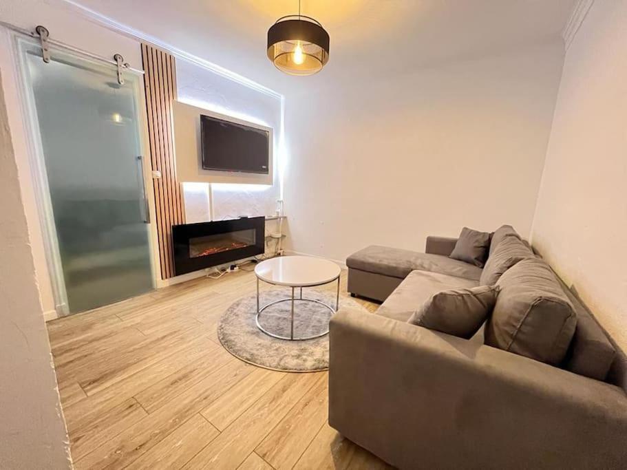 Charmant Appartement Pres De Paris - L'Inaya Maisons-Alfort Exteriör bild